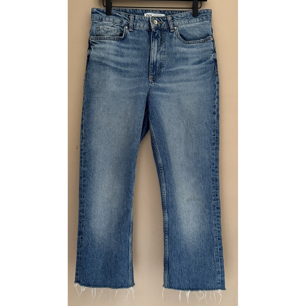 ZARA Jeans Womens 8 Blue Zip Fly High Rise Straight Leg Crop Raw Hem Essential
